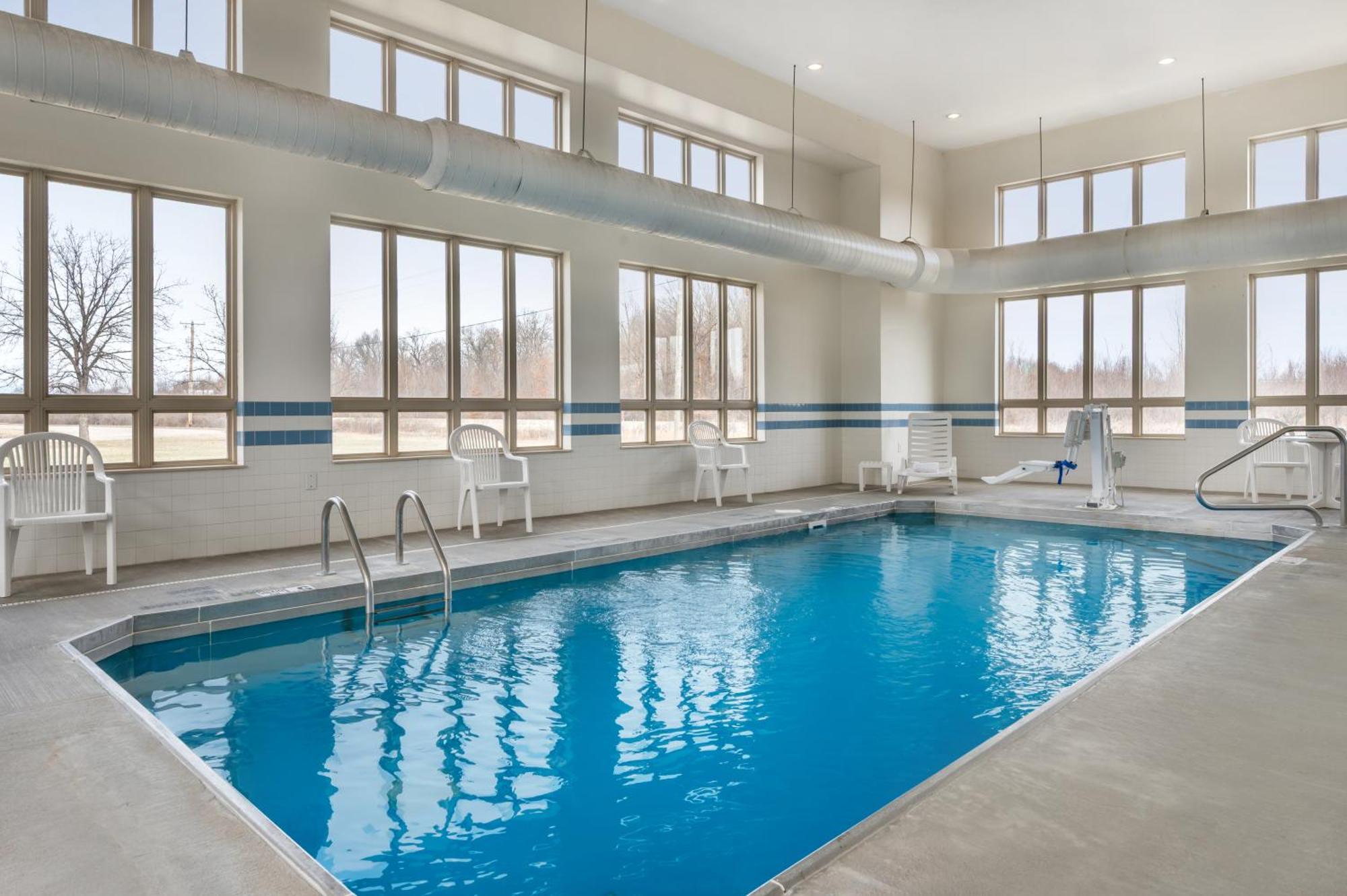 Quality Inn & Suites Rockport-Owensboro North Gold Award Winner Экстерьер фото