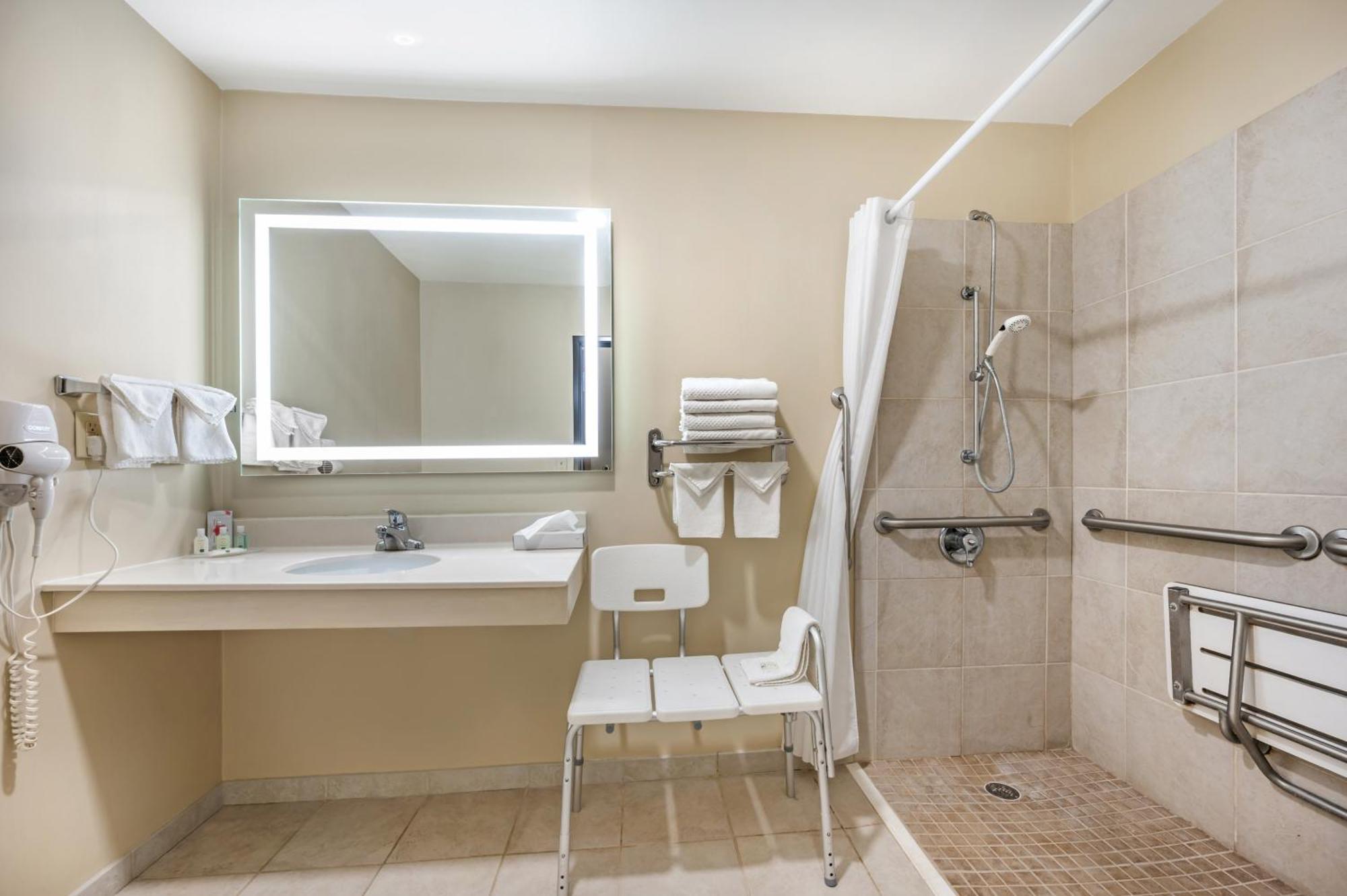 Quality Inn & Suites Rockport-Owensboro North Gold Award Winner Экстерьер фото